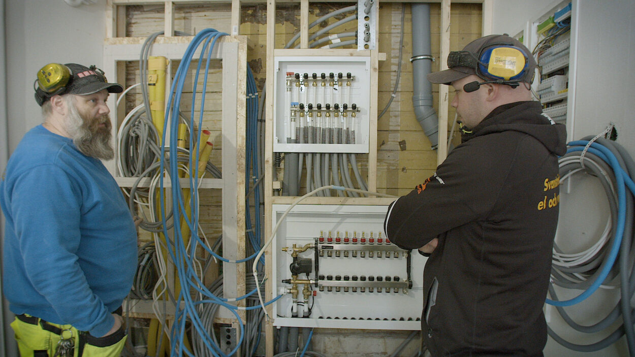 Anlita elektriker - Tips och råd innan du anlitar en elektriker 1 Tips och råd innan du anlitar en elektriker